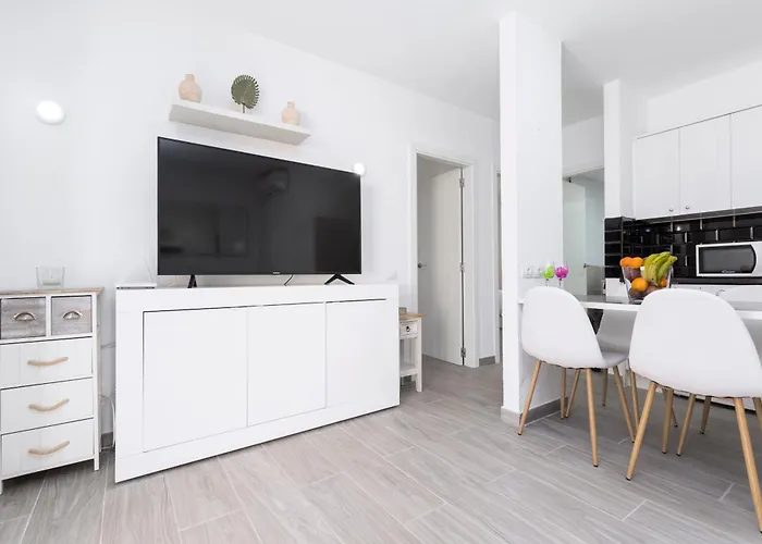 Home2book Vibrant Corralejo, Pool *