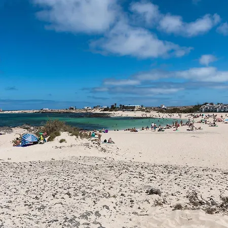 Home2book Vibrant Corralejo, Pool アパート コラレホ