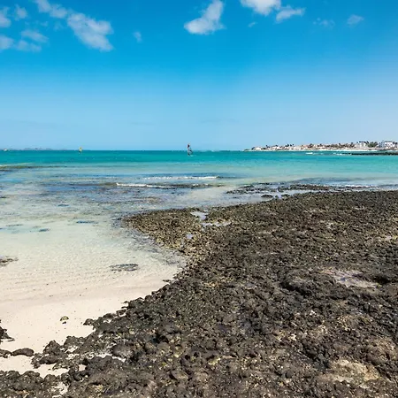 Home2book Vibrant Corralejo, Pool コラレホ