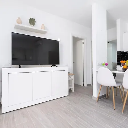 Home2book Vibrant Corralejo, Pool *