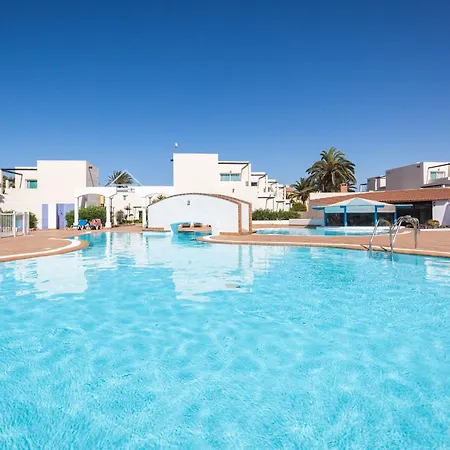 Home2book Vibrant Corralejo, Pool アパート